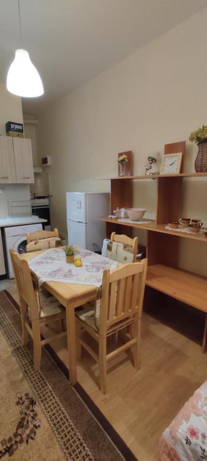 Comfortable And Cosy Studio Near Ndk Sofia Exterior foto